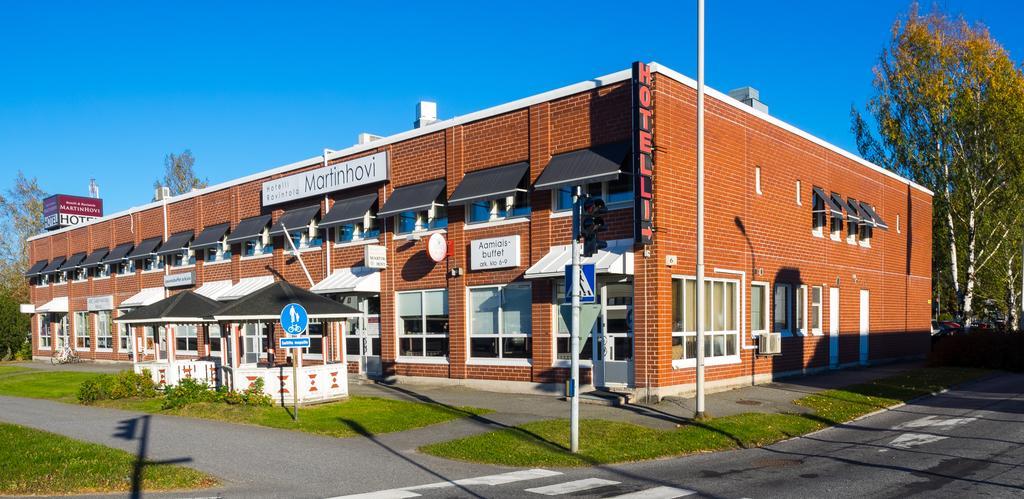 Hotelli & Ravintola Martinhovi Raisio Exteriér fotografie